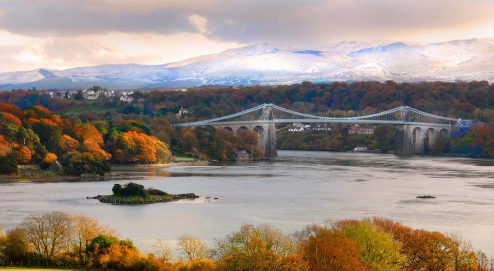 Hydref yn troi'n Aeaf 🏴󠁧󠁢󠁷󠁬󠁳󠁿