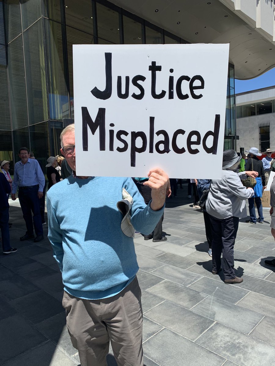PintoPoloPony's tweet photo. @TonyHWindsor @gdgoz #freewitnessK https://t.co/CyKmBuQacx