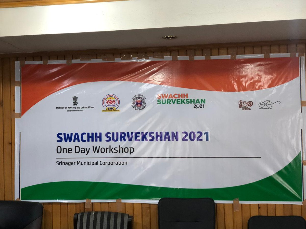 SS2021SMC's tweet photo. Ongoing Zone wise workshops about Swachh Survekshan2021 (from 18th Nov- 26th Nov) has been started at SMC central office.
The Ist workshop was conducted on 18th Nov 2020 for the East zonal sanitation officer &amp; other officials by Nodal officer of SBM and PMU team @Gazanfa20829158 https://t.co/3JLFfgxVbw
