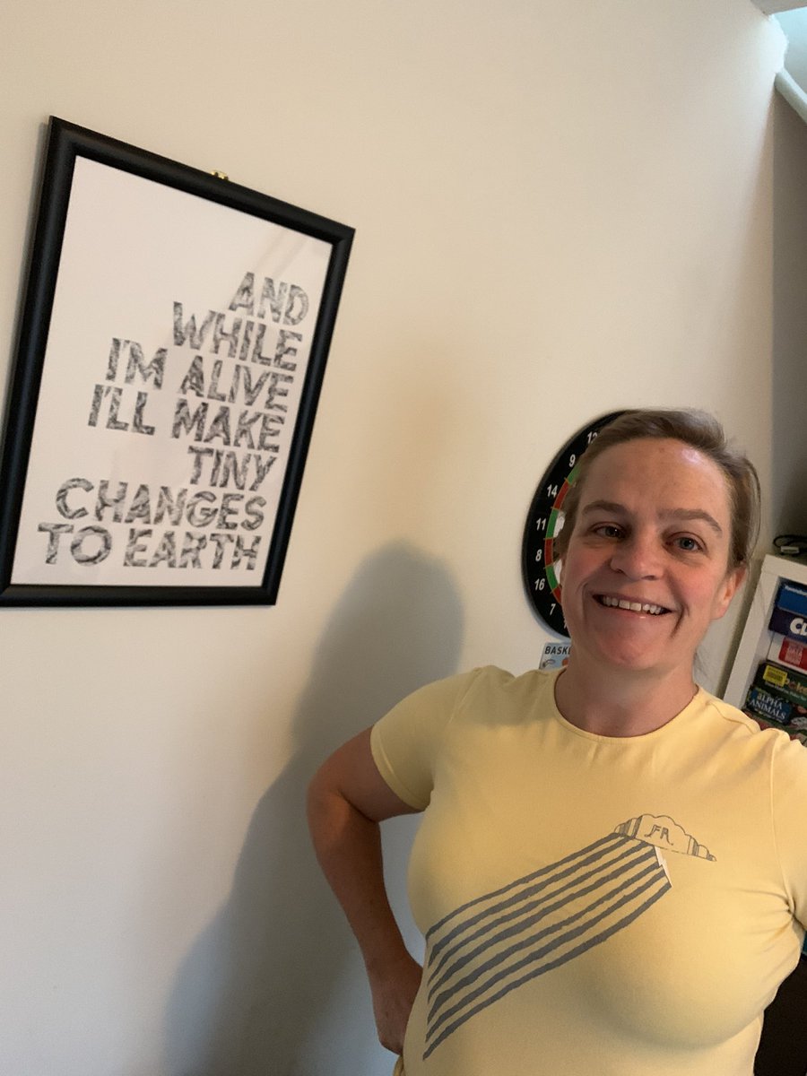 litlisac's tweet photo. #TShirtDay @BBC6Music We need some Frightened Rabbit! https://t.co/dQ4hGOOnra