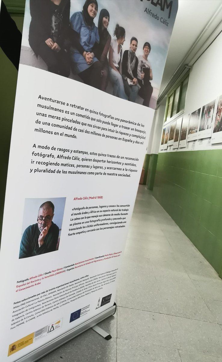 Al_Fanar's tweet image. ‼️ Ayer reiniciamos el proyecto #EscapeIslamofobia en el @IesoXalima gracias a @PluralismoyC. Jugamos 🧩🎲con @NoraSaguir  y @CodigoSecretoCC y pudimos ver la expo de 📷 #Trazosdelislam de @alfredocaliz coorganizada con @SEstadoMigr 👉 bit.ly/3335ph3
