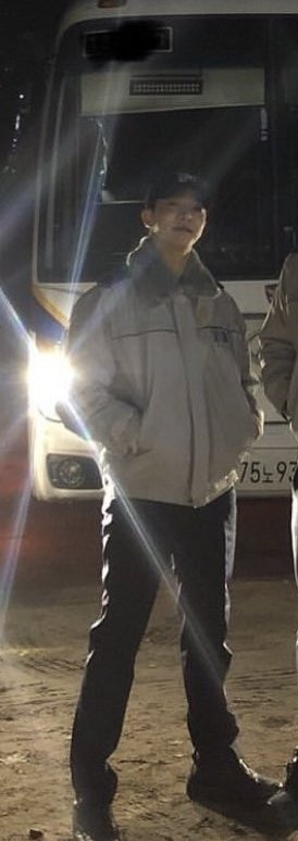 how tf gikwang just discharged from enlistment but the vibe likes he's about to drop a hip-hop album