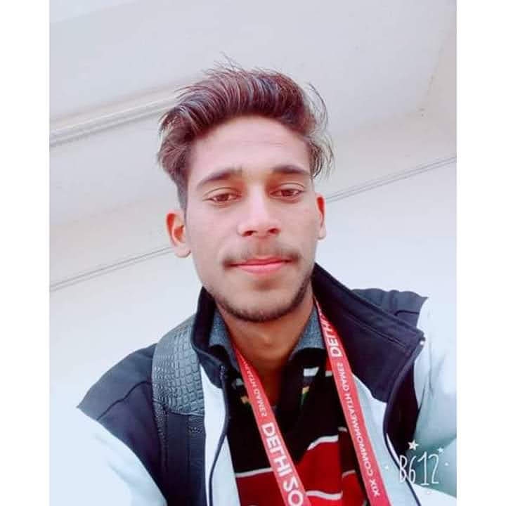 rishav0256's tweet image. Ohh, I am sorry it’s my fault that I forgot you are an idiot 😏.
#selfie #earlymorningselfie #selfiefreak #crazyfaces #welookgood #smilesallaround #filterrific #twining #lifelongfriends #thatface #sillyfaces #bestiesforlife #rishav0256 #instalove