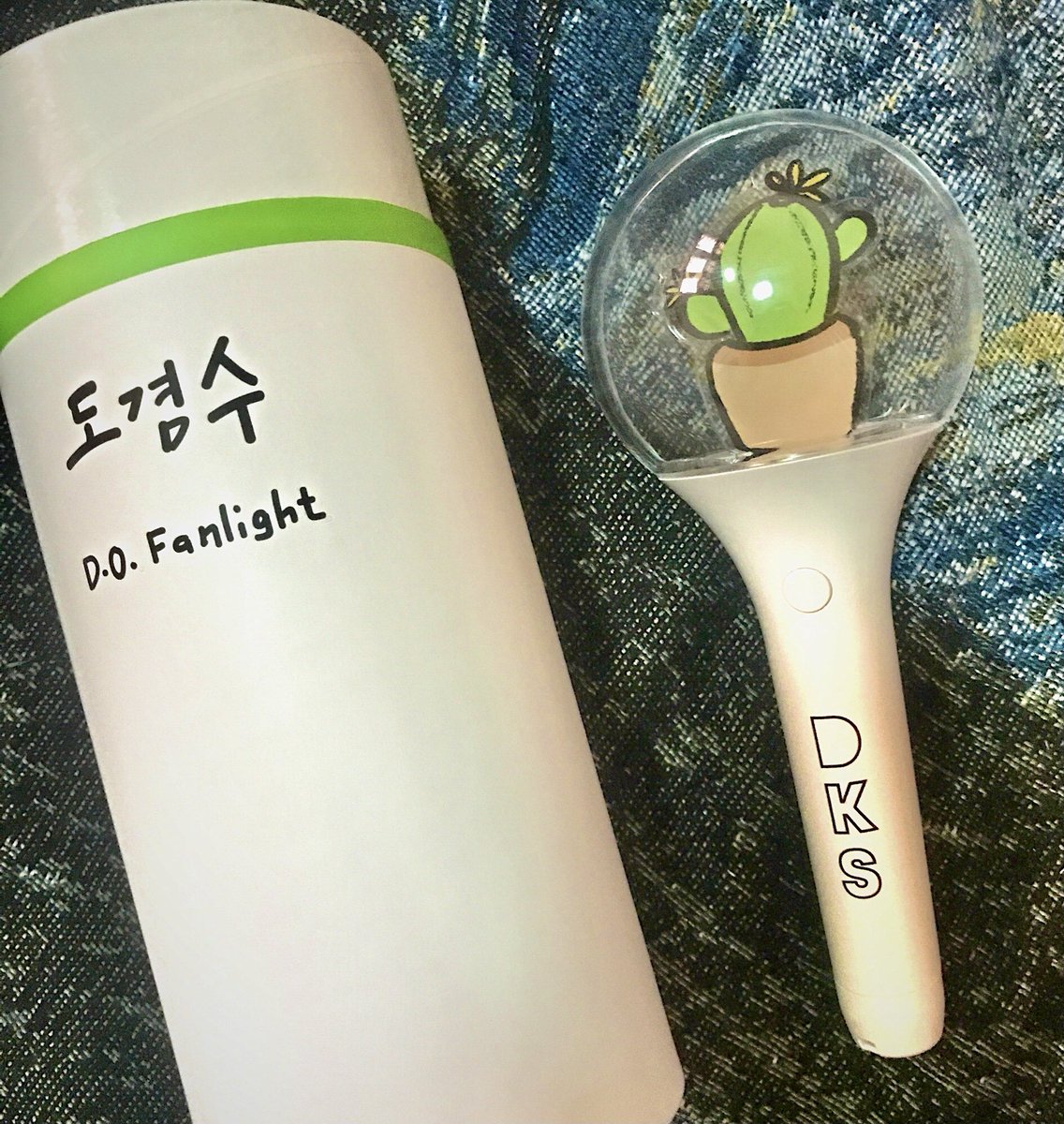 yupar_doexol's tweet photo. Waohhh❤️ I got my #ThatisOkay Fanlight. It is really Beautiful❤️ Thank You❤️@DKSooGlobal @DKSGlobalGoods @KyungSoo_FUMM https://t.co/kRIBYzVCgE