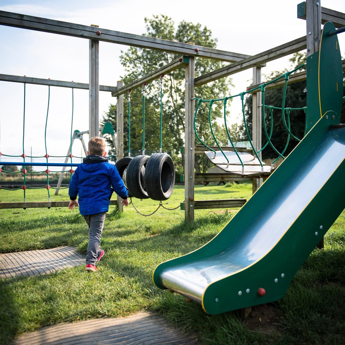 We’ve switched to our Autumn opening hours but don’t fret! Our parlour is still open 7 days a week from 10am - 4pm and we love welcoming guests who want to come along and get some take away ice cream, as well as hot &amp; cold drinks and some delicious homemade soup

#icecreamparlour
