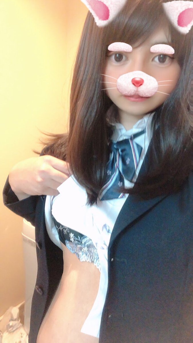 Tsi0vJpF0zA3vid's tweet photo. 裏垢再開♪ カラダの関係を楽しめる方を3名作れたらと思っています❤まず私のことを知ってもらいたいので顔出し1人エッチの動画を撮影しようと思います💕 RTとフォローをしてくれた人全員に送るのでよろしくお願いしまぁす💋 https://t.co/YuXxEO41ny