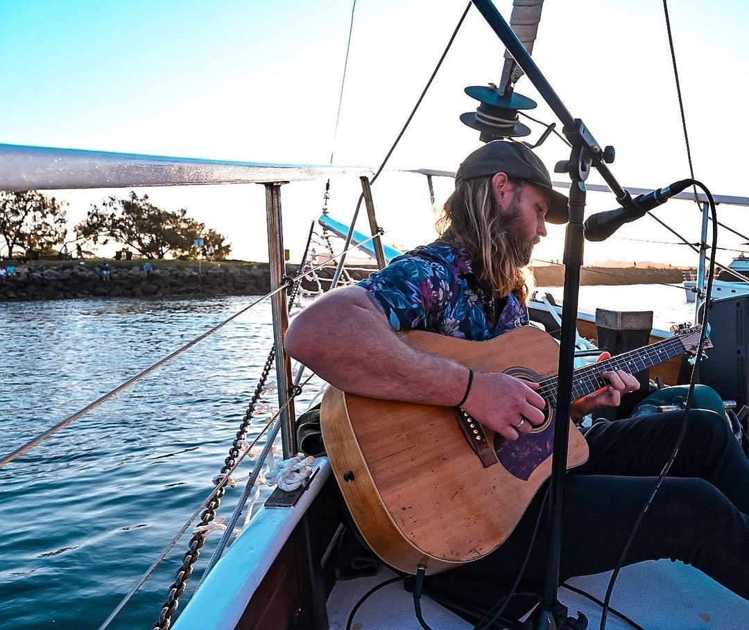 What better way to start the weekend than with a sunset cruise. Just a short walk from Pacific Beach Resort Mooloolaba. 

Don’t miss our Sunset Tours + live music  from 4 - 6pm this December 🌅

Book via: 
saltwaterecotours.com.au
Reposted from @saltwaterecotours