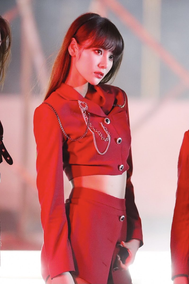 #진솔 #JINSOUL 
[ <a href="/loonatheworld/">이달의 소녀(LOOΠΔ)</a> ]