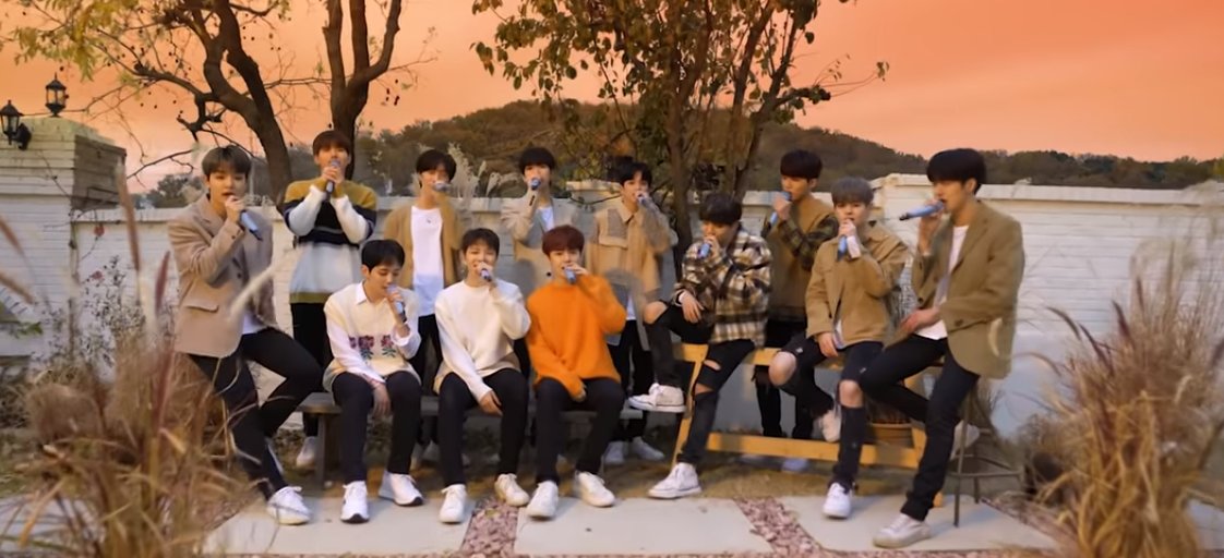 TREASUREunion's tweet photo. You always shine the most when you are together. Please be our 12 shining treasures forever! We are so proud of you! 😭🧡

ORANGE DAY WITH TREASURE🍊
#TREASURE_ORANGE_LIVE🧡
@treasuremembers https://t.co/cIi08sDFKO