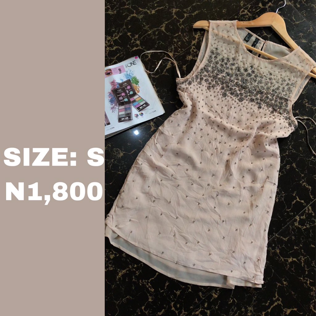 ThriftsandThreads tweet media