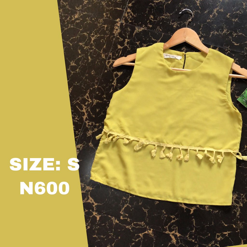 ThriftsandThreads tweet media