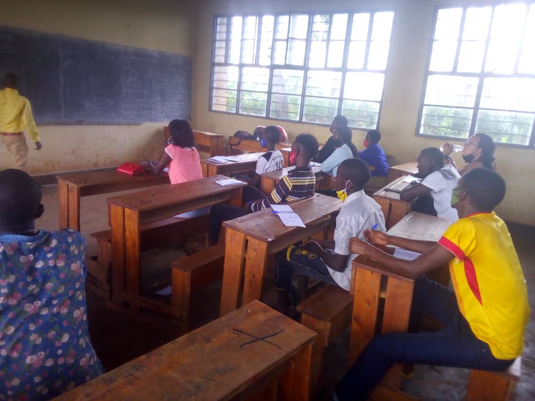 UyisenganImanzi's tweet image. @UyisenganImanzi is puting efforts to train youth of #munyaga and #musha sectors on #basicmathematics as an essential for better harvest analysis initiated by #EnableRwanda to raise up their understandings Thanks to #FCDOGovUK, @WJRelief ,@UKAidDirect