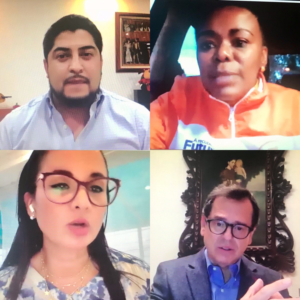 adrianibarra83's tweet photo. Renace la ESPERANZA de que las políticas públicas vuelvan a ser en favor de los más VULNERABLES del país.

Así el día de ayer junto a @ConectEcuador y @rabascallcarlos firmamos el acuerdo de apoyo al proyecto INFOCENTROS COMUNITARIOS. 👏🏻👏🏻 

@ecuarauz 
#ElBinomioDeLaEsperanza https://t.co/STjBwV3Oo3