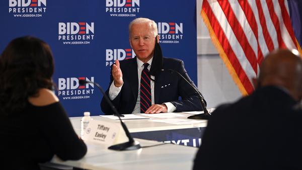 Ja tu apzinīgi nēsā sejas masku, bet noņem to, kad sarunājies ar citiem, tad sejas maskas izmantošana zaudē jēgu!