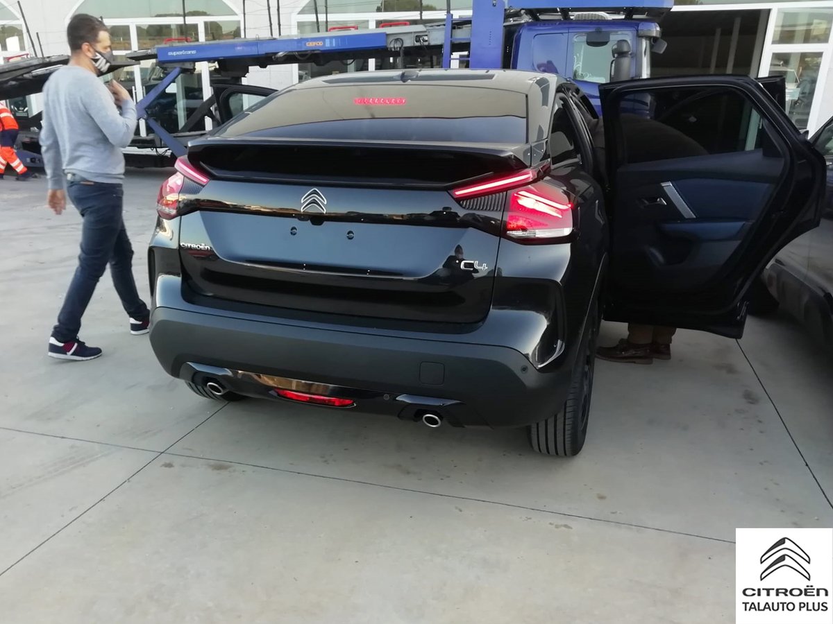 CitroenTalauto's tweet photo. Acabamos de recibir la primera unidad del #NuevoC4.👏👏Nos ha cautivado su nuevo diseño moderno, su tecnología de vanguardia y por supuesto su esencia #Citroën 🥰
¿Te gusta? Descúbrelo tu mism@ en #TalautoPlus 
👉Pedidos: https://t.co/fR3jtoSsUG
Diésel, gasolina y 100% eléctrico. https://t.co/aueGOxGbDF