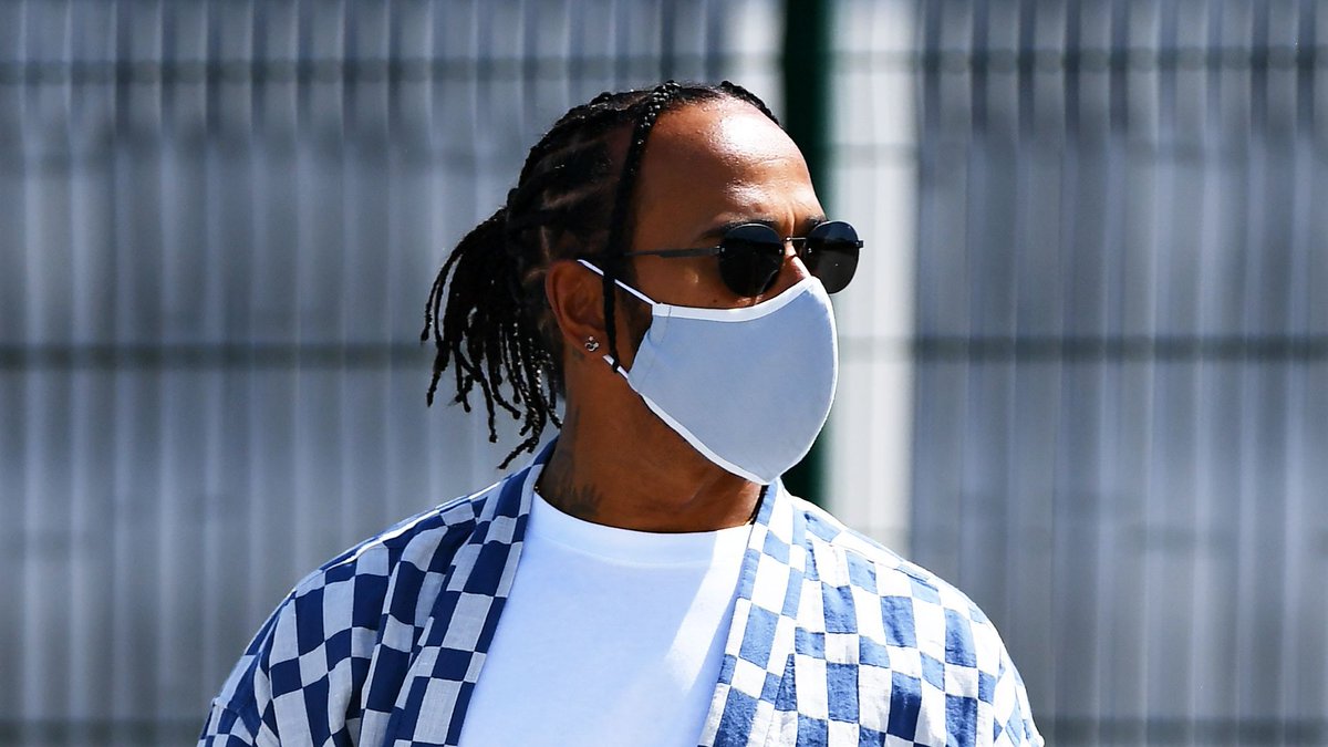 TheBMCompany's tweet photo. IT'S GREY FRIDAY! We're celebrating @LewisHamilton winning his seventh world title by offering an incredible 'BUY 7 GET 7 FREE' promotion on all our masks.
Shop this deal now: https://t.co/LE9Kw1flns #GreyFriday https://t.co/3lcuxIOgM0