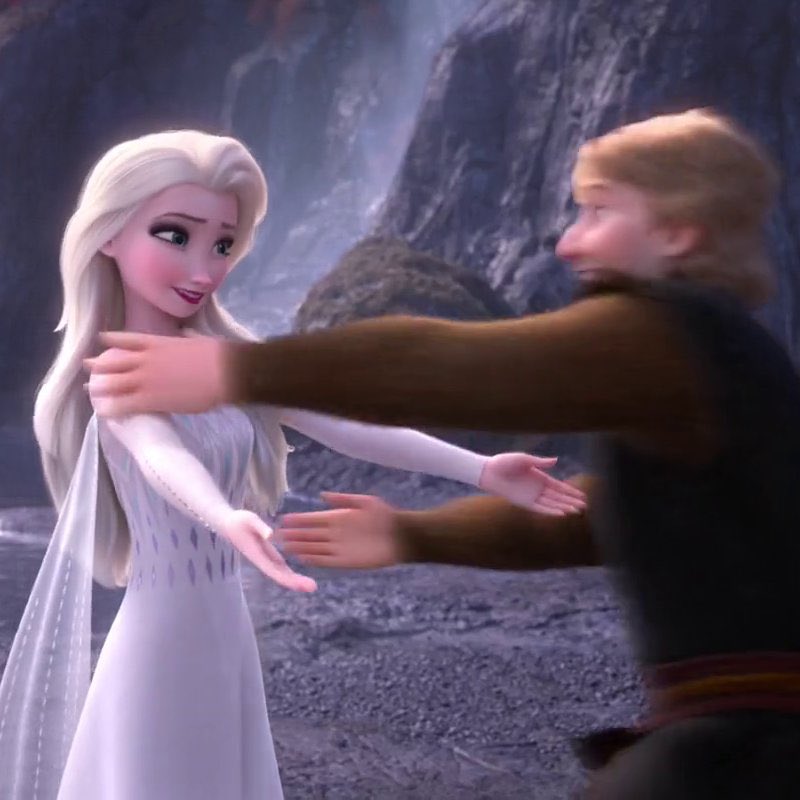 honeymoron's tweet photo. One year ago we saw the cutest hug ever. #HappyBirthdayFrozen2 https://t.co/YEvv9KBsLn