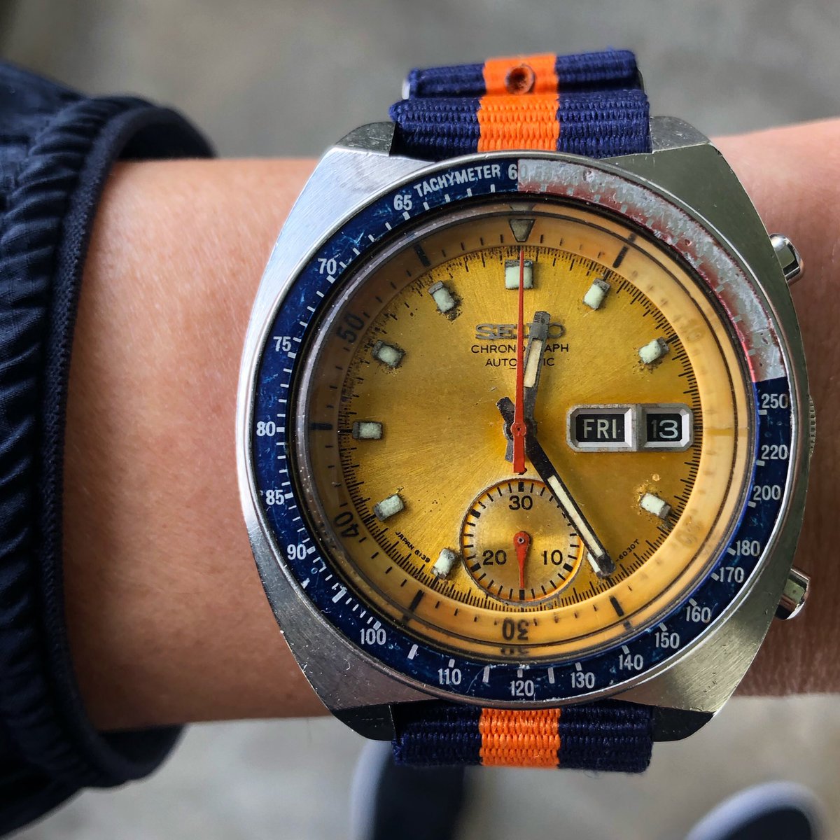 TableTopWatches's tweet photo. Was listening to Fratello on Spotify - Gen Z not knowing how to read analog clocks will mark the end of wristwatches. Imagine all our watches and their value going puff. Another reason to keep smart phones away from kids. https://t.co/aOdeB4bkA7