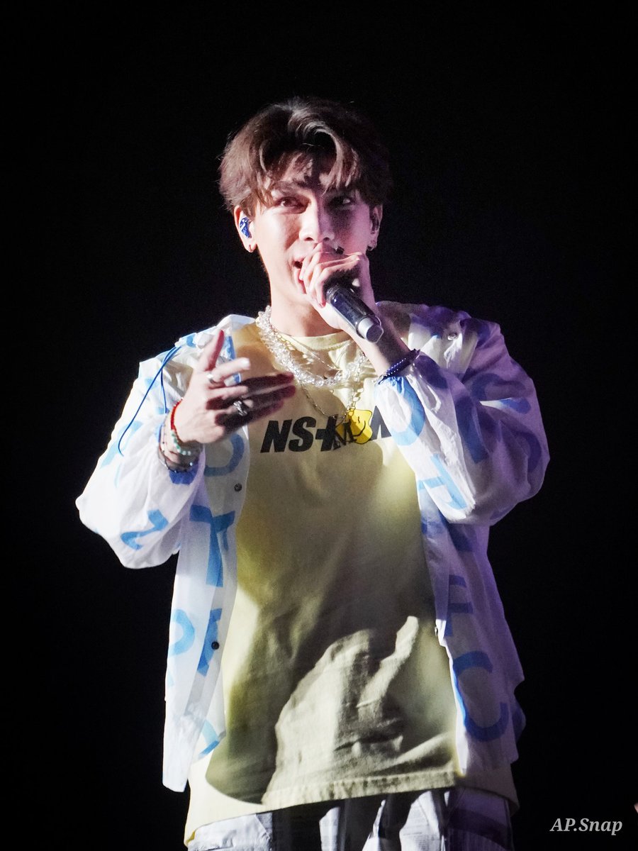 ApSnap10X's tweet photo. [201120]​ ศุภศิษฏ์​ โยวๆสไตล์😎😎
#MSSxNANNA 
#mewlions 
#MewSuppasit https://t.co/WaChNYmnvZ