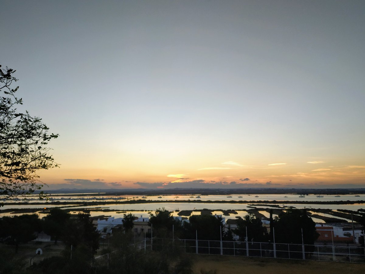 maribelraura's tweet image. #loqueveomientrascorro 💗
Amanecer en la Isla