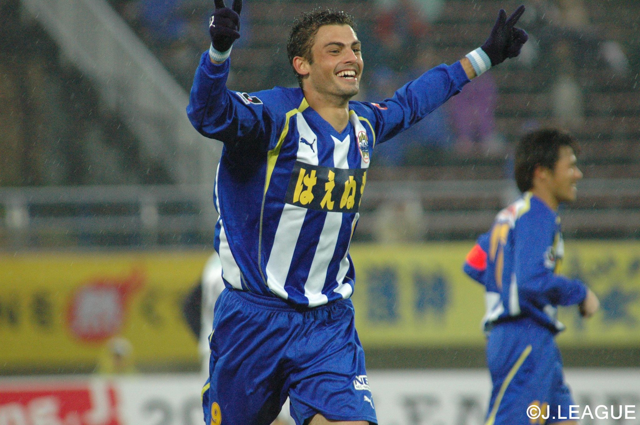 EnQjDceVQAAWy3G.jpg:large