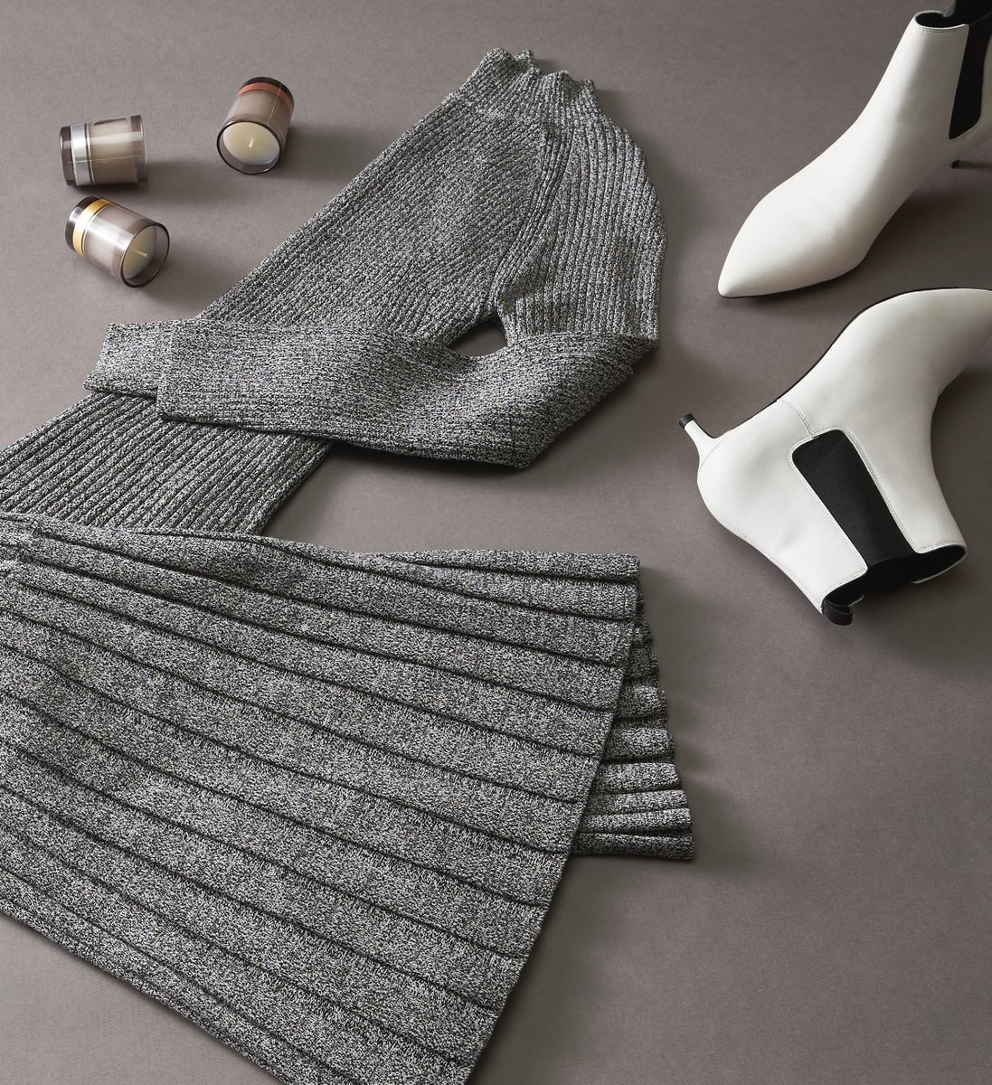 バナナ リパブリック Black Friday25 Off開催中 T Co Pyshkvswbe ソフトな肌触りで優れたストレッチ性のモックネックニットワンピースは 洗濯機洗い可能でお手入れも簡単 1枚でコーディネートがキマる着映えワンピース T Co