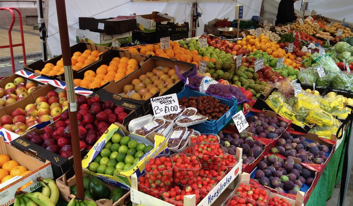 Discover traders like @CopperandWhite, <a href="/blackyak_uk/">Black Yak</a>, @That_Fudge_Guy, <a href="/Janurelle/">Janurelle</a> and more on our Shambles Market hub page.

Support your local traders by opting to #shoplocal, and support the businesses you love during the festive period.

visityork.org/shopping/shamb…