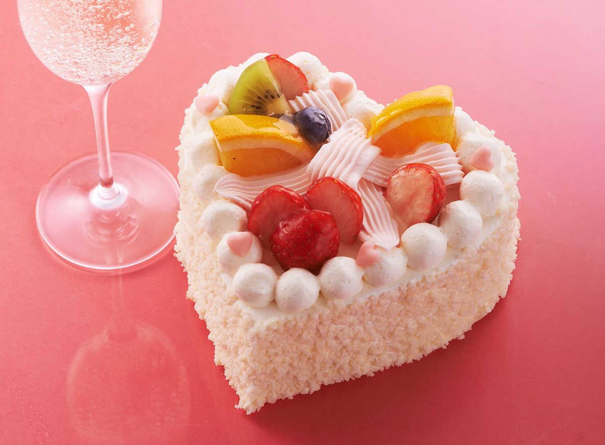 シャトレーゼ 公式 今日は いい夫婦の日 明日は11 23で いい夫妻の日 です 甘酸っぱい苺のハートのケーキをご用意しています 結婚記念日 の方も多いそうですね おめでとうございます Byりこ シャトレーゼ