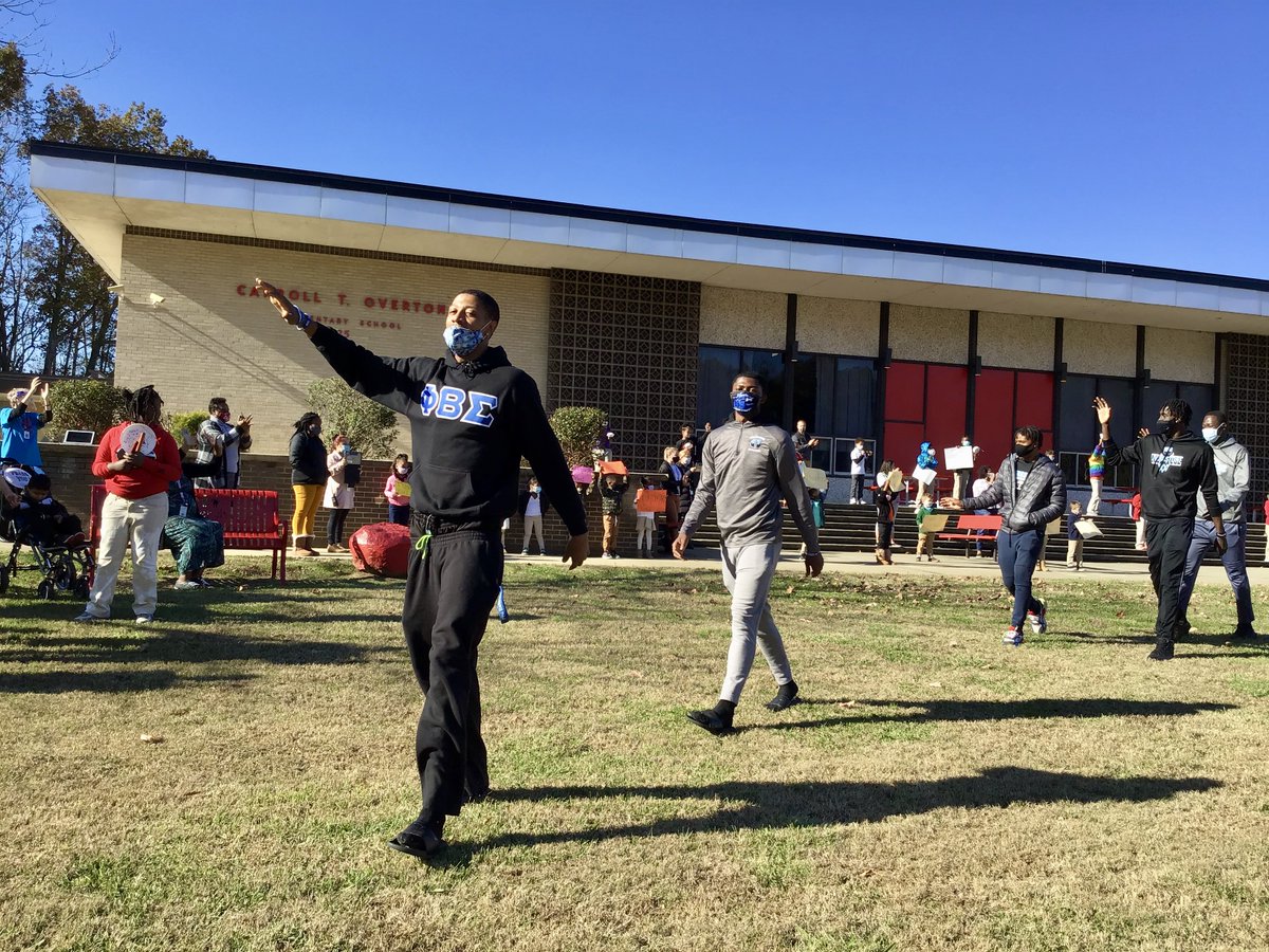 OESGuidance's tweet photo. Fun day at Overton yesterday!  Thanks to Academy Sports and Livingstone College for teaming up to gift our school with $1000 worth of sports equipment! https://t.co/rIc8qQqnXR @Academy @lcbluebears @Livingstone1879 @OES_Explorers #HolidayGiveback #CommunityPartners #ExploreWithUs https://t.co/edMba3aCa4