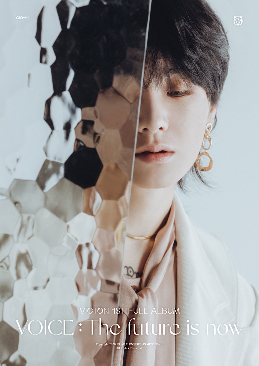 VICTON1109's tweet photo. [#빅톤]
VICTON 1ST FULL ALBUM
[VOICE : The future is now]
Concept Image #HanSe #is🪞

2020.12.01 18:00

#VICTON #VOICE_The_future_is_now
#What_I_Said
#도한세 #한세 https://t.co/8eShJepXFy