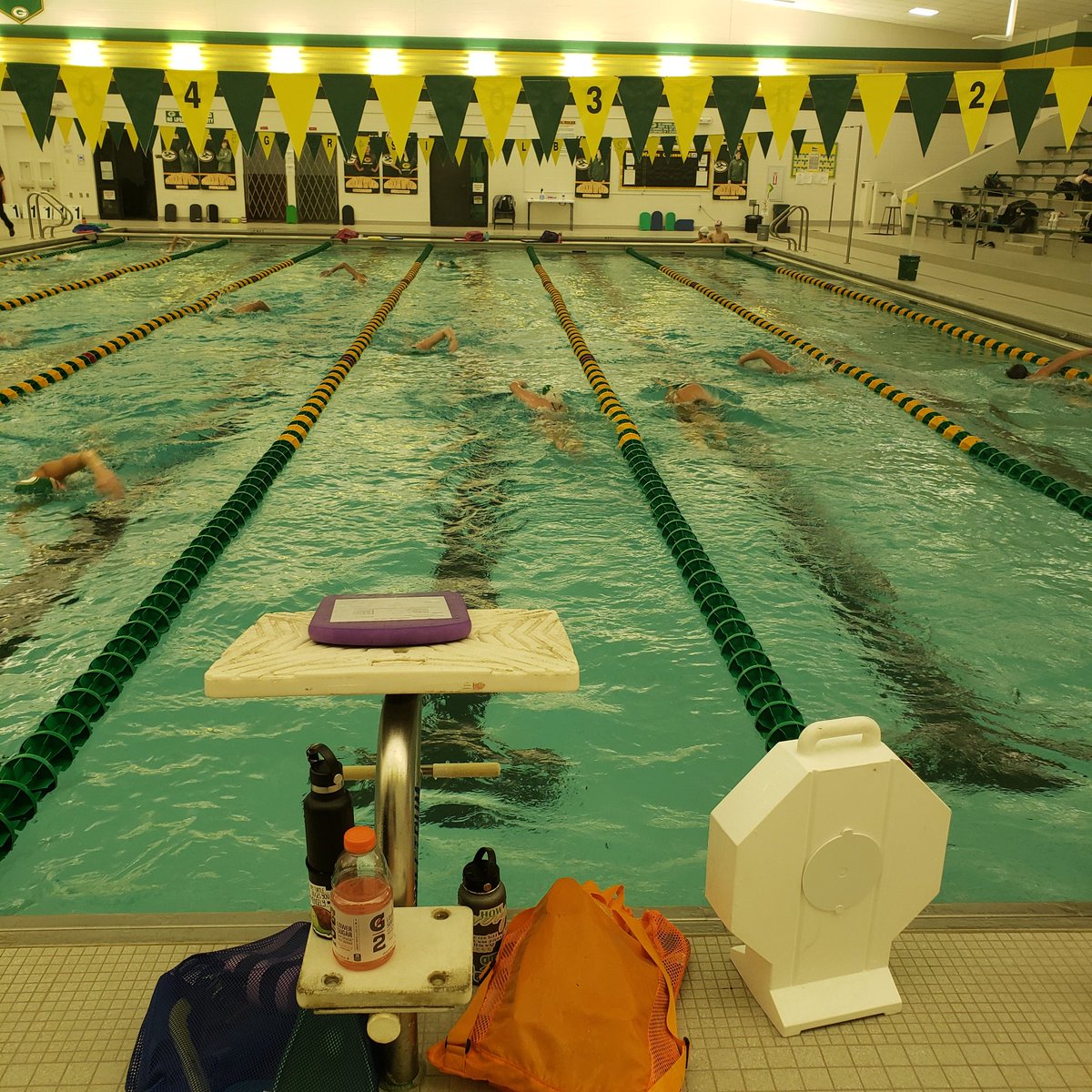 GHSSWIMDIVETEAM's tweet photo. Goooooood Morning Woodmen!!!! Nothing like the smell of coffee and chlorine in the morning to get you started for the day. 💚💛🏊♀️🏊♂️💪 #earlymorningpractice #GHSSwimAndDive #chlorinethebreakfastofchampions https://t.co/PFNFbipgeh