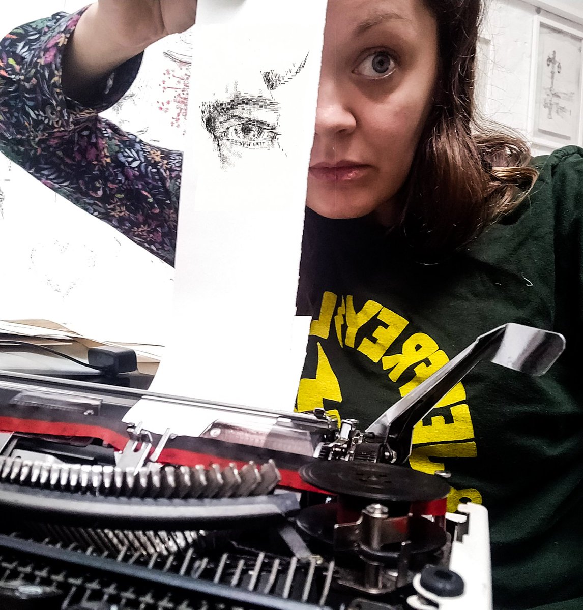 KRTypewriterArt's tweet photo. #tshirtday I'm wearing my @jeffreylewisand &Los Bolts t-shirt and this is me holding the eye I typed of him when he played the @Moth_Club 2018 for my #InspiringCharacters collection of eyes @BBC6Music @shaunwkeaveny @maryannehobbs @laurenlaverne @BBCGidCoeShow @marcrileydj https://t.co/Xv72fJODQA