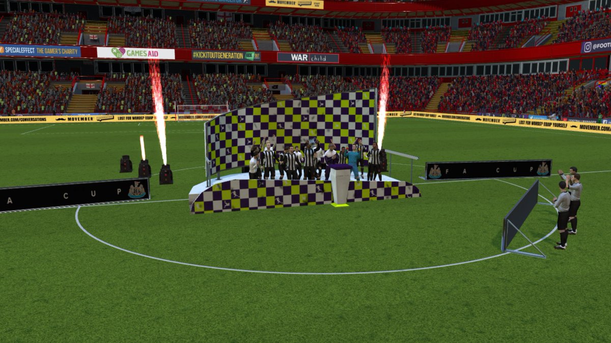 I remember to take a screenshot of the Trophy celebration for the cup win! Feast your eyes on this  #NUFC  #FM21 fans...