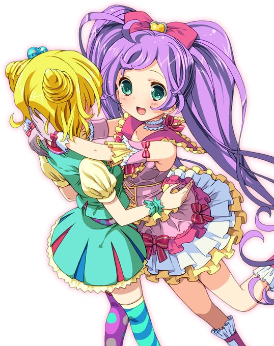 すぐ抱きつくクセがあるコロナ時代には向いてないアイドル
でもプリパラ内なら問題なし!
これからも気に入ったアイドルには軽はずみにどんどん抱きついていってください!
誕生日おめでとうございます!
(過去絵)
#真中らぁら生誕祭
 #真中らぁら生誕祭2020 
