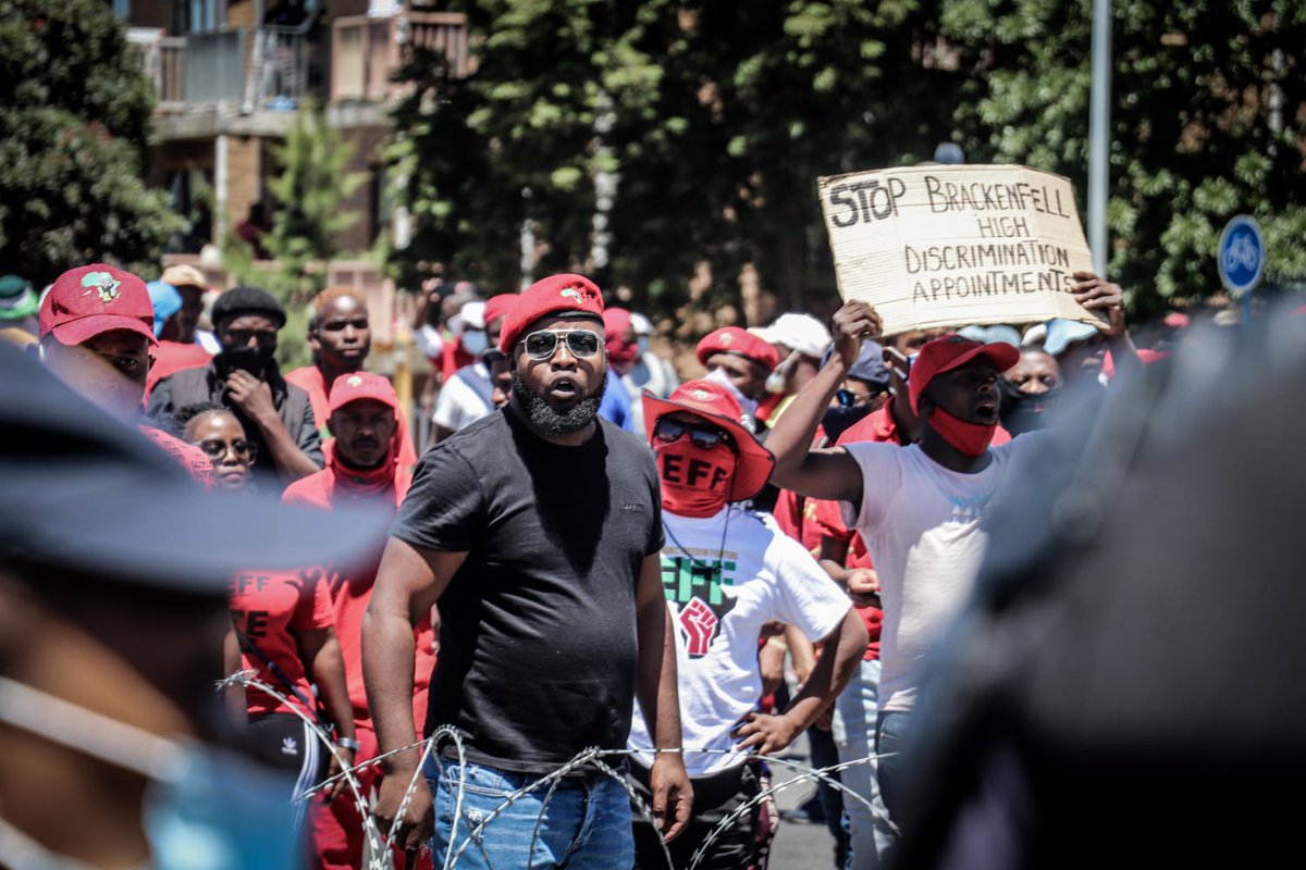 EFFSouthAfrica's tweet photo. South African Police have conspired with racist whites, trying to prevent our free movement in the land of our fore-bearers #EFFInBrackenfell https://t.co/dF4GrgDX5c
