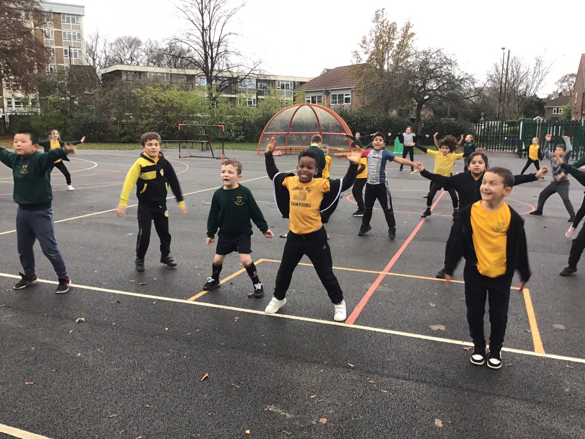 firsprimarysale's tweet image. #PersonalChallenge #Week8 #StarJumps #ActiveFirs How many can you do in 60 seconds? ⭐️⭐️⭐️⭐️⭐️