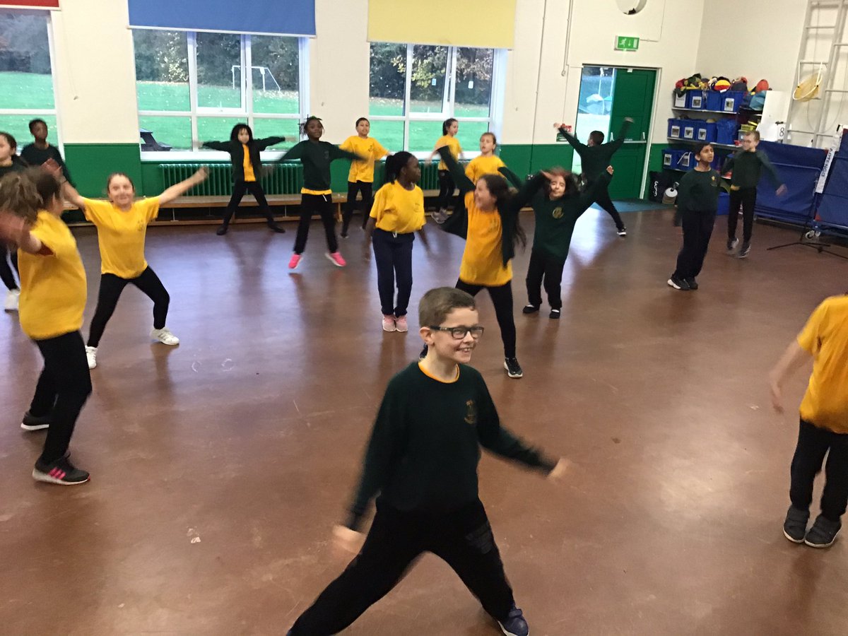 firsprimarysale's tweet image. #PersonalChallenge #Week8 #StarJumps #ActiveFirs How many can you do in 60 seconds? ⭐️⭐️⭐️⭐️⭐️