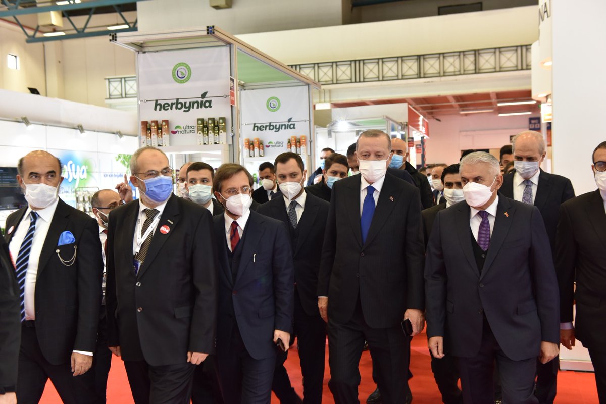 Cumhurbaşkanımız Sayın <a href="/RTErdogan/">Recep Tayyip Erdoğan</a> ve Bakanlarımız, Genel Başkan Vekilimiz <a href="/Ali_ReisTopcu/">Ali Reis Topcu</a> ve Yönetim Kurulu Üyelerimizle <a href="/MUSIADEXPO/">MÜSİAD EXPO</a> fuar alanımızı ziyaret ederek, fuara katılan firmalarda projelere yönelik incelemelerde bulundu.