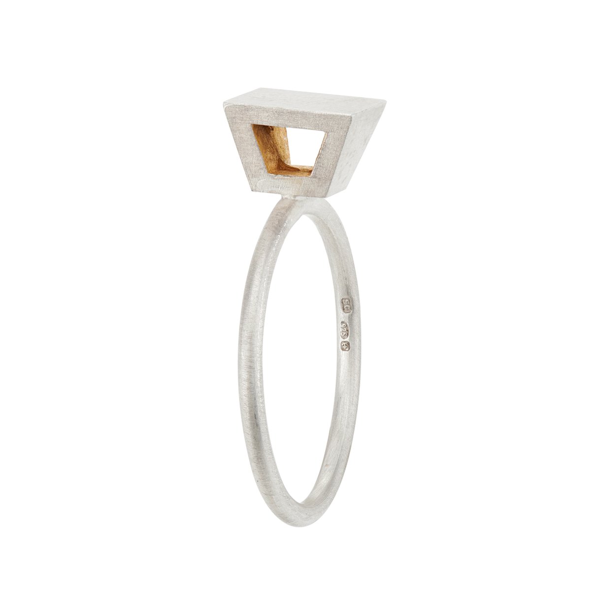 “When I see someone wearing Shelanu jewellery, I feel very happy and proud.” Amy, Shelanu: Women’s Craft Collective member <a href="/shelanucraft/">Shelanu Collective</a> bit.ly/shelanu-shop
#MakingIsGoodForYou #jewellery #handmade #traditionalchinese #translation #ShelanuTakeover