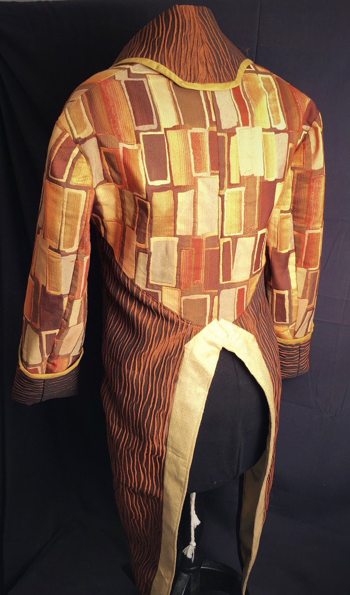 TheTalentedFool's tweet photo. My Ferengi cosplay is coming along! Now on to the vest and shirt. https://t.co/6aqbhgMbLw