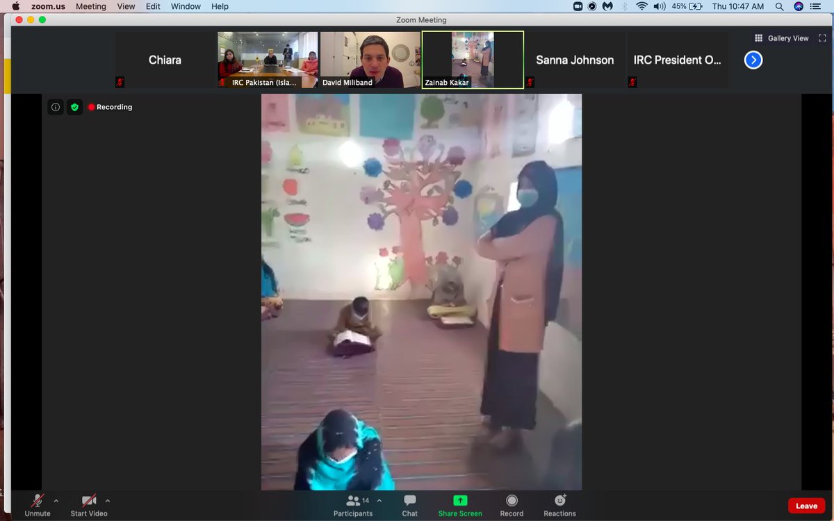 COVID has had a big negative impact on children. I 'visited' a  @RESCUEorg accelerated learning program in Pakistan for Afghan refugees. The center is for 50 students but due to social distancing they can only have 5 students at a time. Home based classes have been established.