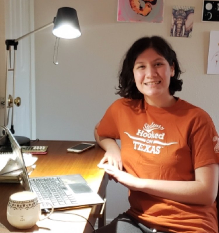 UWC_UT's tweet photo. I'm Vanessa Aguirre, and I'm a senior Psychology and Plan II major. One of my favorite things about being a writing consultant is getting to meet different people and work on topics I would have never gotten to learn about otherwise. #UTWrites https://t.co/UYl4bN7e0H