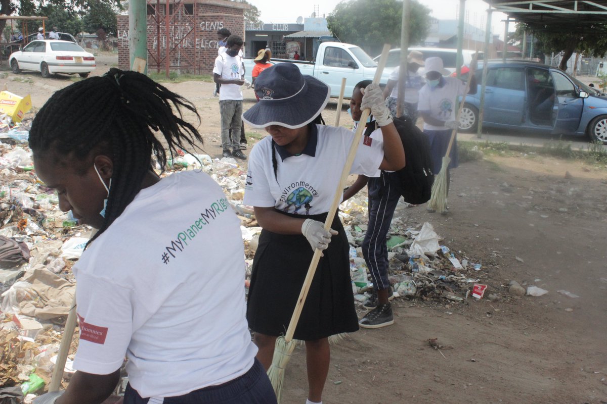 Today we joined the global community to celebrate  #WorldChildrensDay with 4 schools in Budiriro. #Children &amp; #YOUTH  are clear in their call for more action on #environmentalrights.

Sign and share the #MyPlanetMyRights global petition my-planet-my-rights.org/en/

#ActionNow