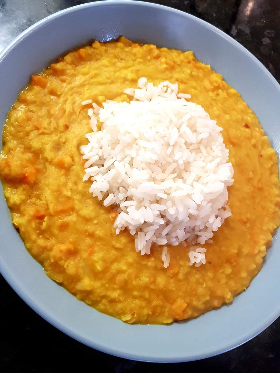 Who says you can't enjoy amazing food and lose weight at the same time? This Carrot &amp; Coconut Dhal recipe is from the <a href="/SlimmingWorld/">Slimming World</a> Eat more for Less recipe book! It is packed full of flavour! #slimmingworlduk #slimmingworldarmy #slimmingworldconsultant #dontputyourlifeonhold
