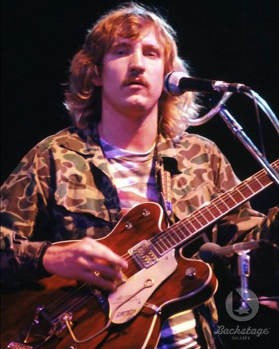 Happy birthday JOE WALSH!
(November 20, 1947) 