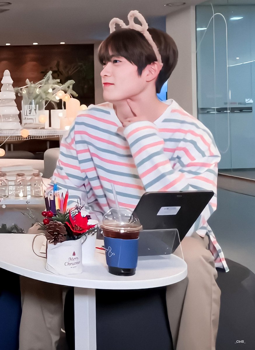 뚱냥뚱냥 미녀니 🐻💙 tweet media