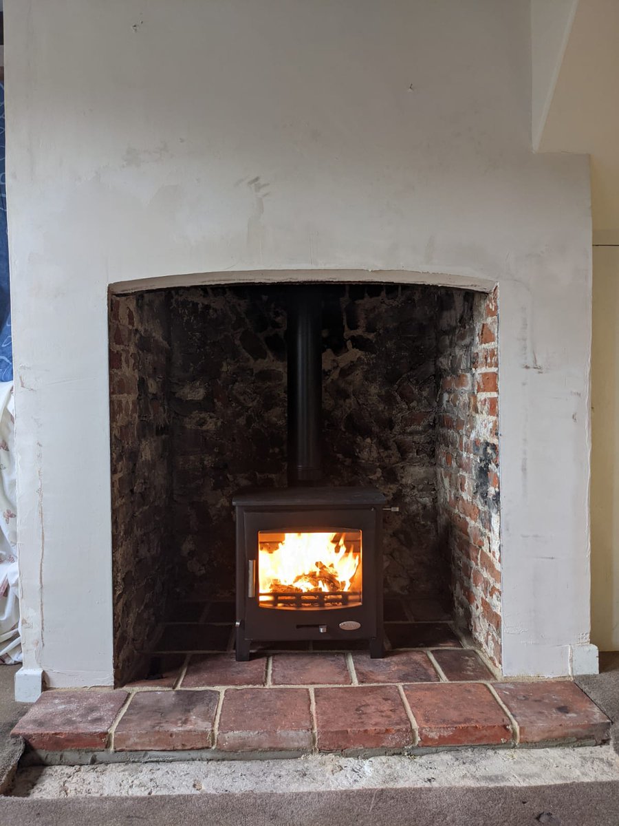 Sometimes you find a stunning fireplace inside. A gorgeous before and after, what a transformation. #keepwarm #fireplaceopened #fireplacebuild #openfiretowoodstove #ecoheat #northnorfolk #hetasnorfolk