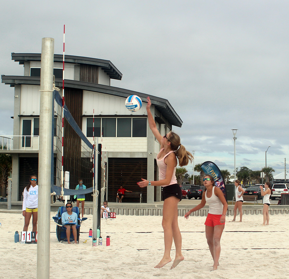 usavolleyball's tweet image. Scenes from the Gulf Coast Fall Beach Classic BNQ! Medalists qualified for the USA National Beach Tour Junior Championships. ❤️🏖️🏐

Full results at usav.bracketpal.com/tournament/147