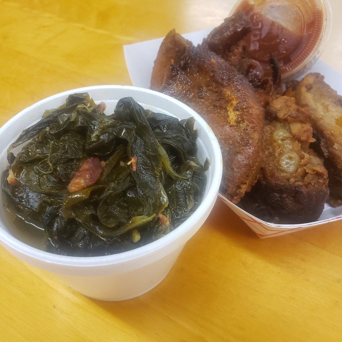 We are super excited not only is it Fish Fry Day! But we have fresh collard greens today! We only have a limited amount so come by soon to get you some! They are $2 a side or we also sell it by the quart! 

#louisvilleeats #lunchtogo #dinnertogo