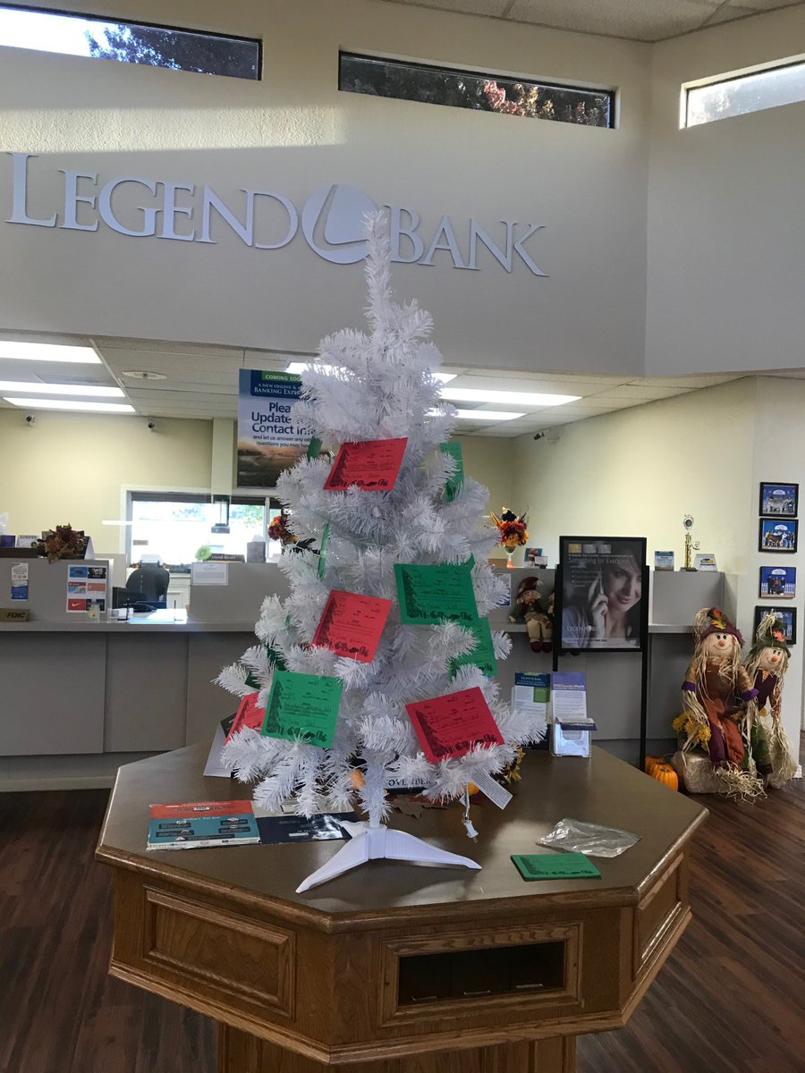 LegendBank's tweet photo. Our Angel Tree is up in Alvord. Stop by, pick an angel and make someone's Christmas extra special! #FeelGoodFriday #LegendLovesGivingBack #MoreThanJustBankers https://t.co/cAIhXlg23C